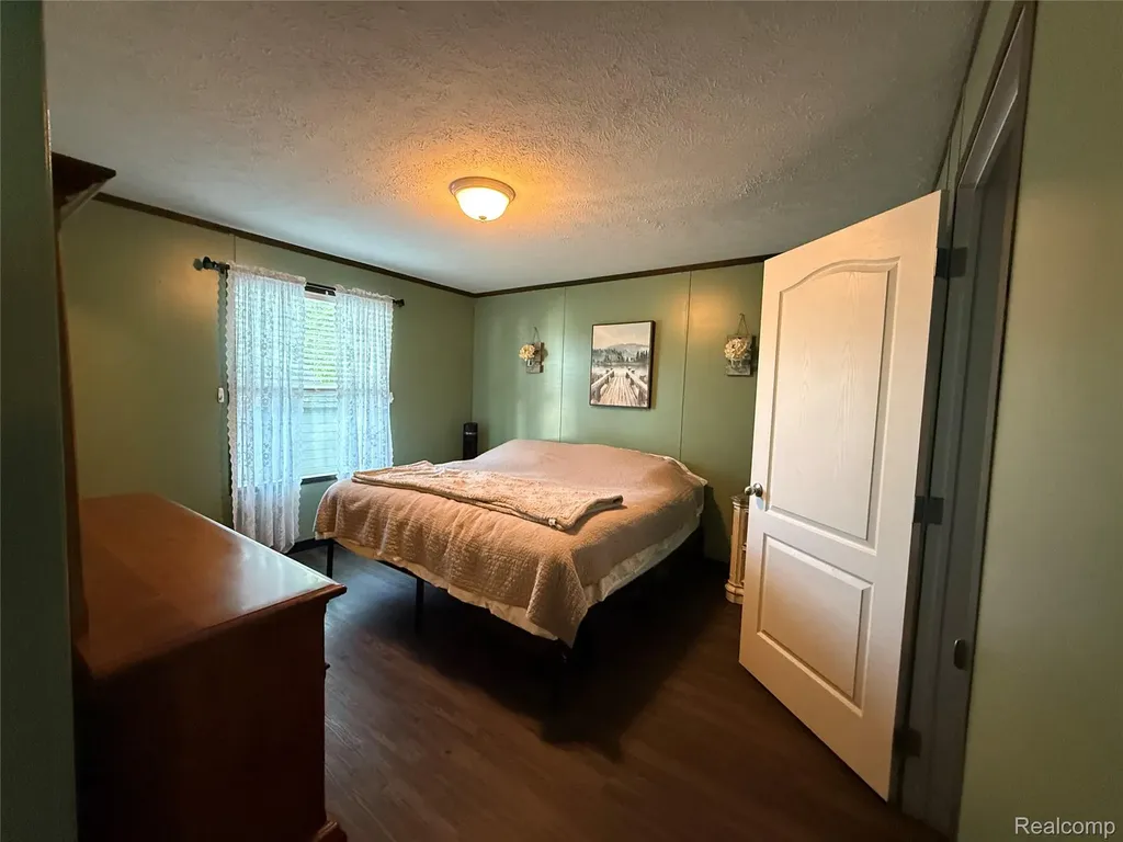 1101 Forest Lane Columbus Township MI 48063