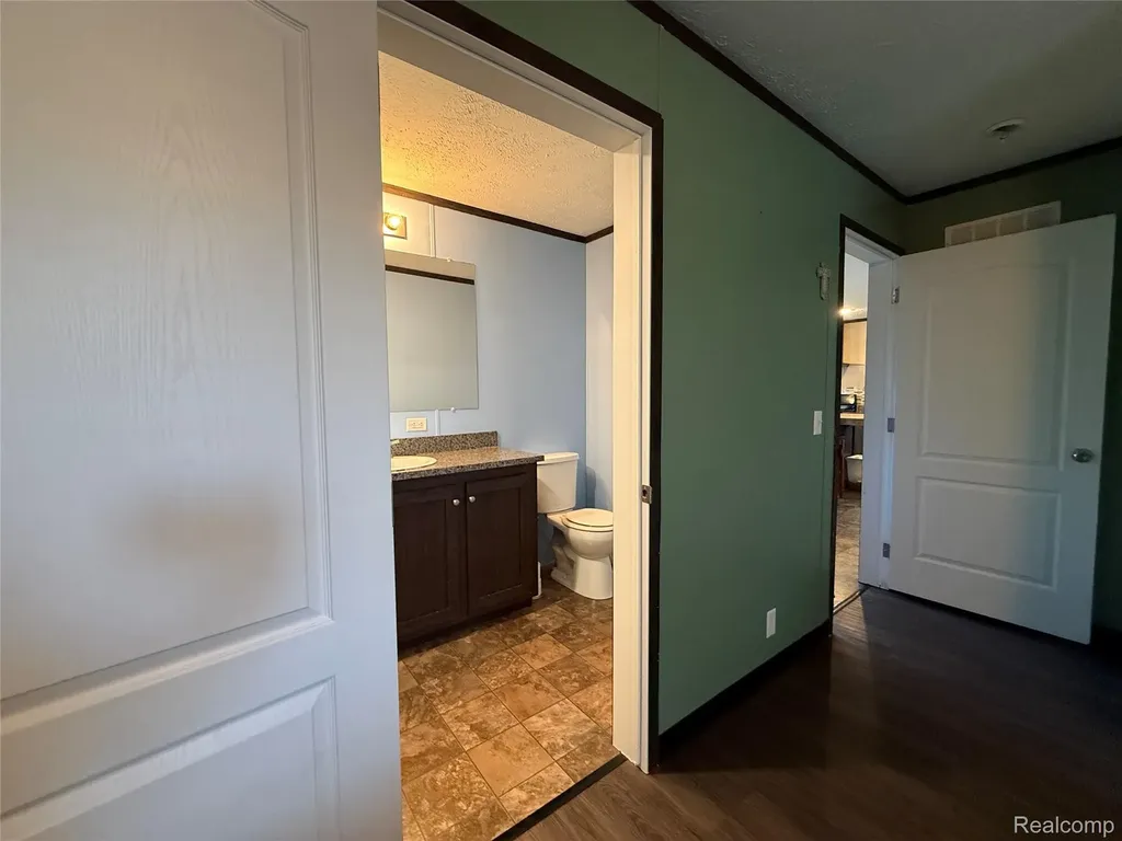 1101 Forest Lane Columbus Township MI 48063