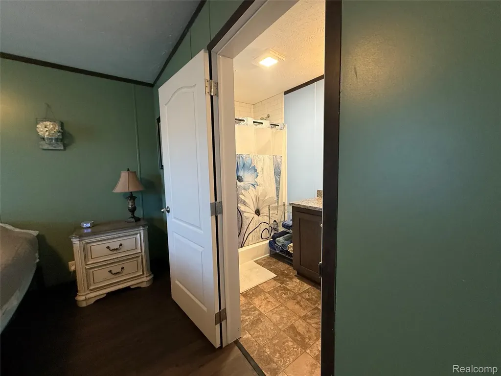 1101 Forest Lane Columbus Township MI 48063