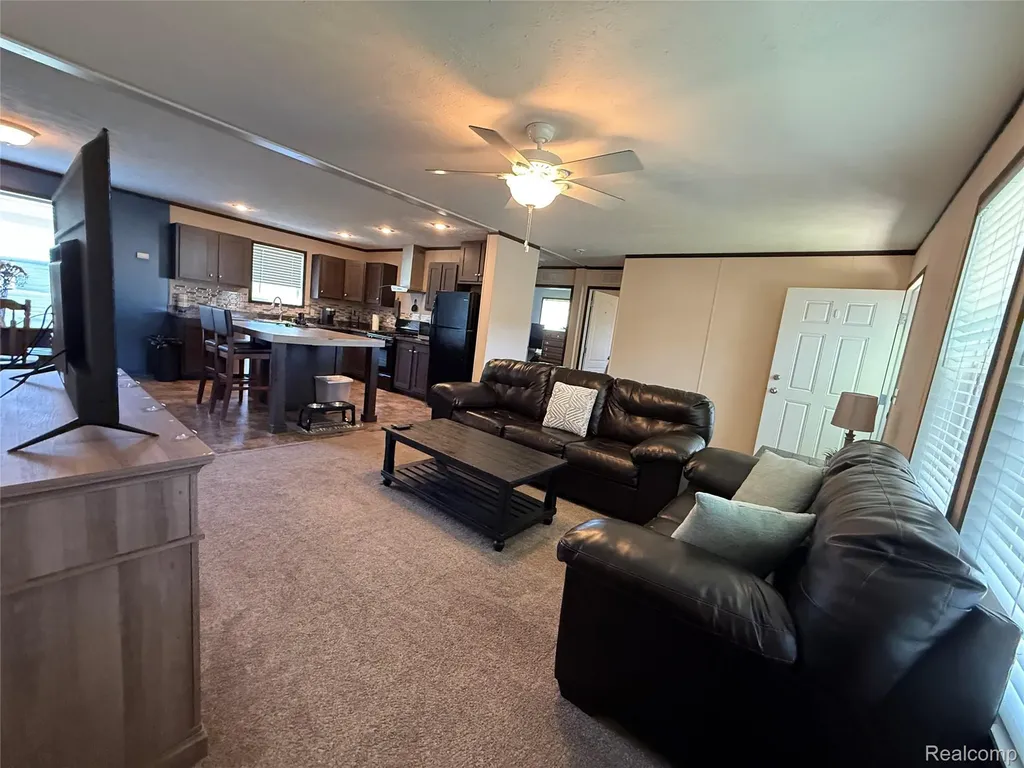 1101 Forest Lane Columbus Township MI 48063