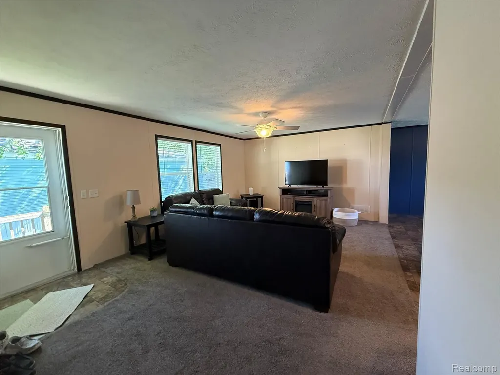 1101 Forest Lane Columbus Township MI 48063