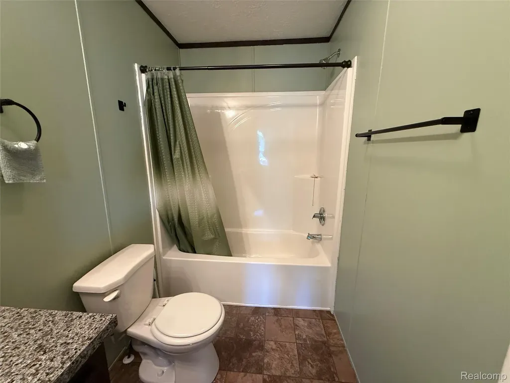 1101 Forest Lane Columbus Township MI 48063