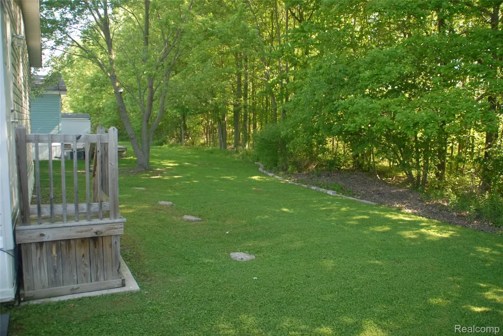 1101 Forest Lane Columbus Township MI 48063