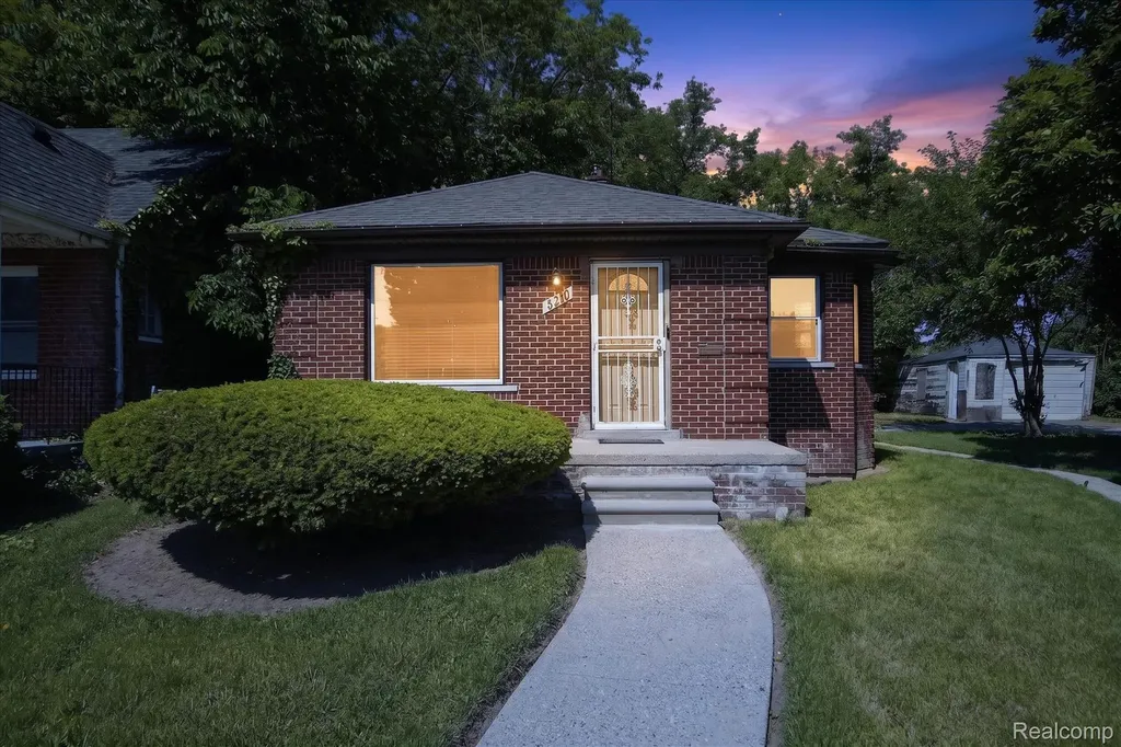 9821 Manistique Street Detroit City MI 48224