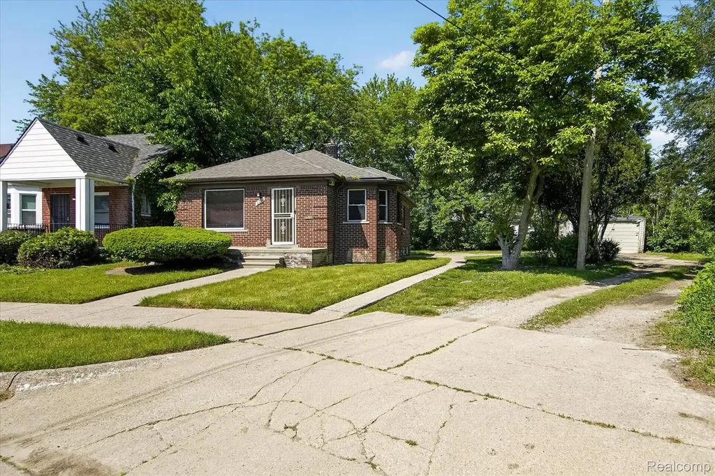 9821 Manistique Street Detroit City MI 48224