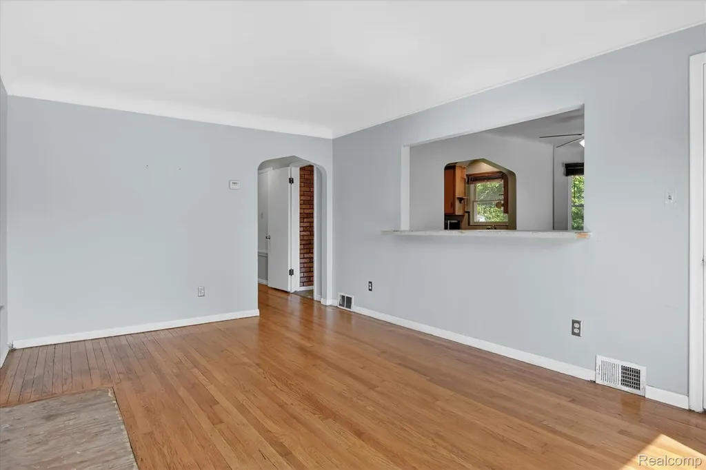 9821 Manistique Street Detroit City MI 48224