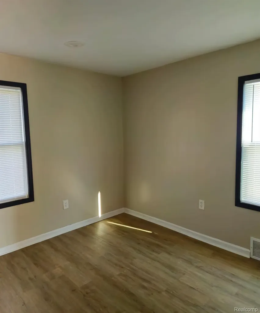 18116 Bloom Street Detroit City MI 48234