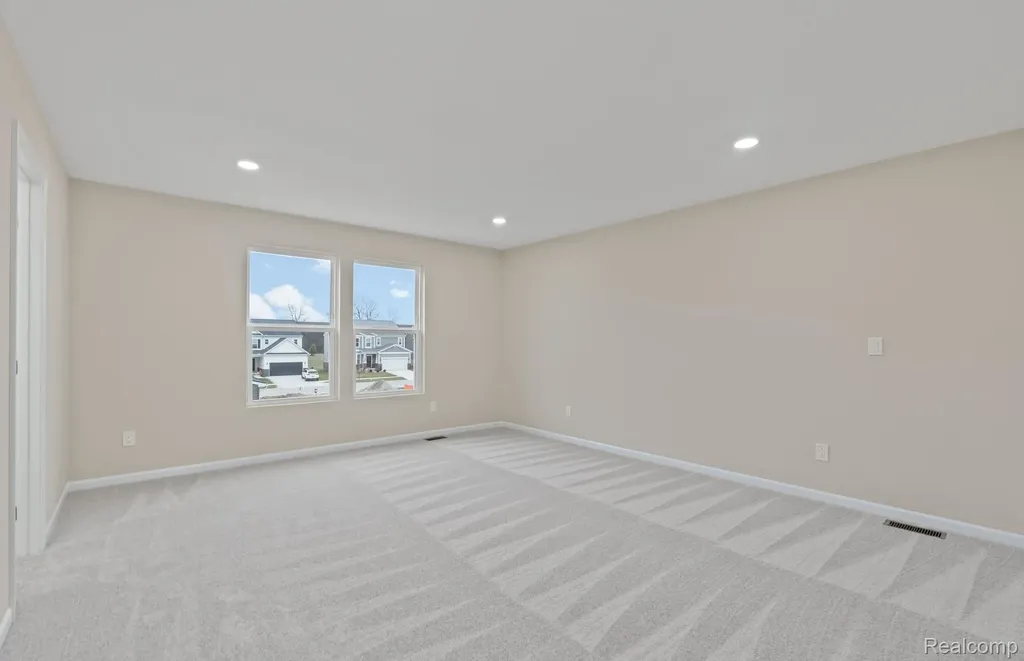 848 Kuss Drive Saline City MI 48176