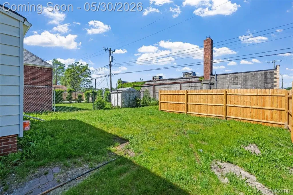 18715 Kentucky Street Detroit City MI 48221