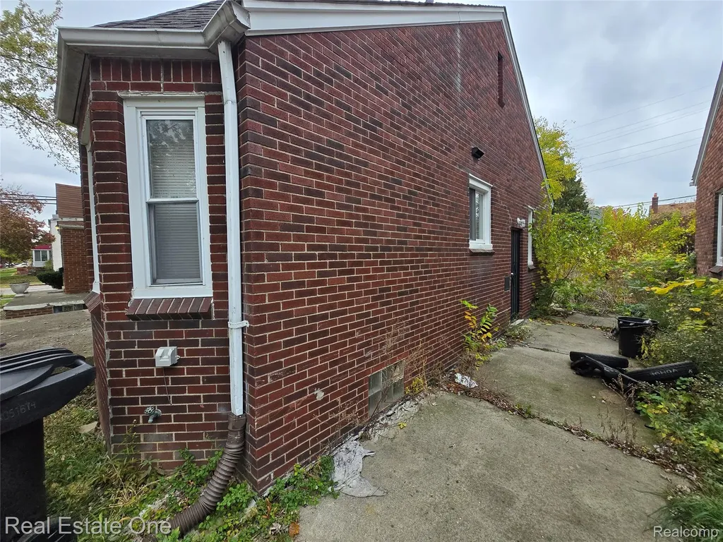 5798 Oldtown Street Detroit City MI 48224