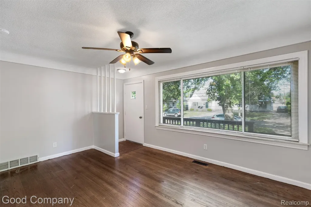 7972 Ziegler Street Taylor City MI 48180