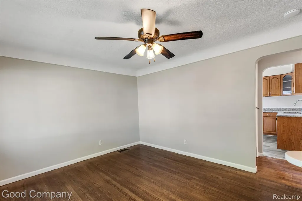 7972 Ziegler Street Taylor City MI 48180