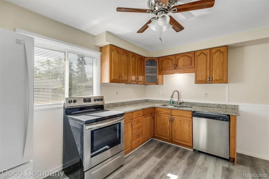 7972 Ziegler Street Taylor City MI 48180