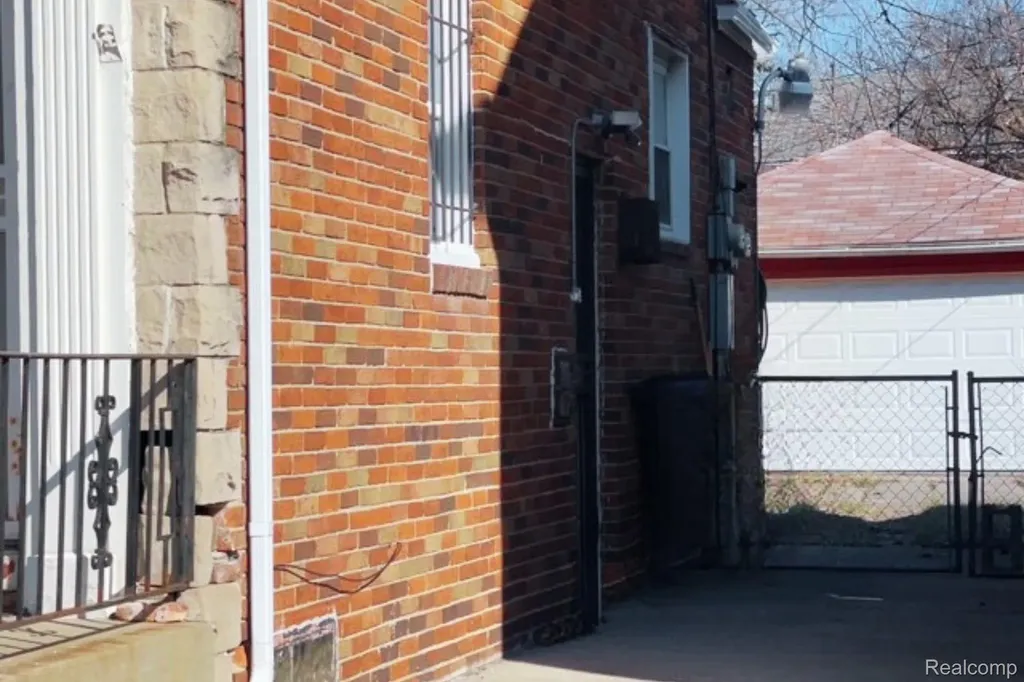 16144 Prest Street Detroit City MI 48235