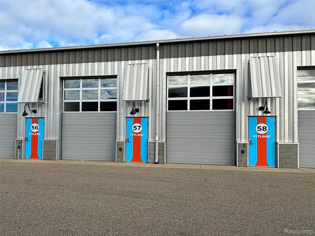 57 Pit Lane Pontiac City MI 48341