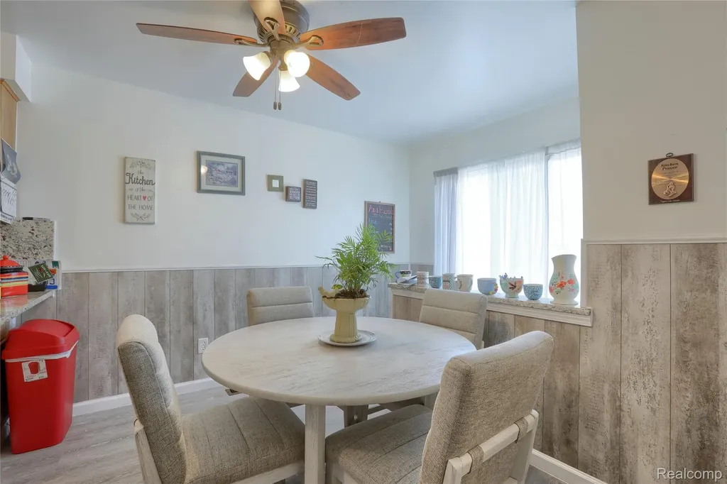 30784 Quinkert Street Roseville City MI 48066