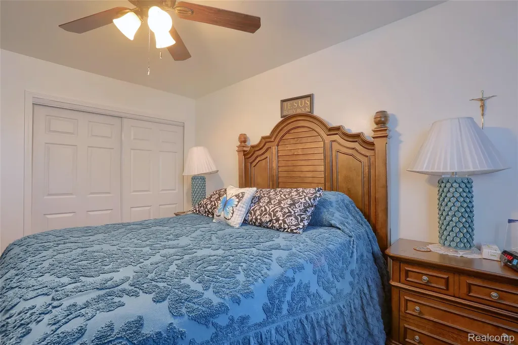 30784 Quinkert Street Roseville City MI 48066