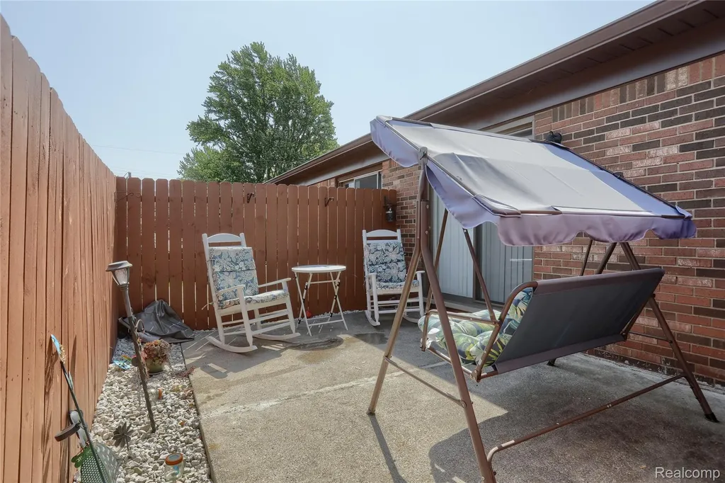 30784 Quinkert Street Roseville City MI 48066
