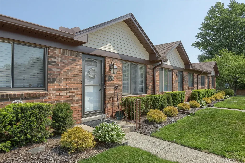 30784 Quinkert Street Roseville City MI 48066
