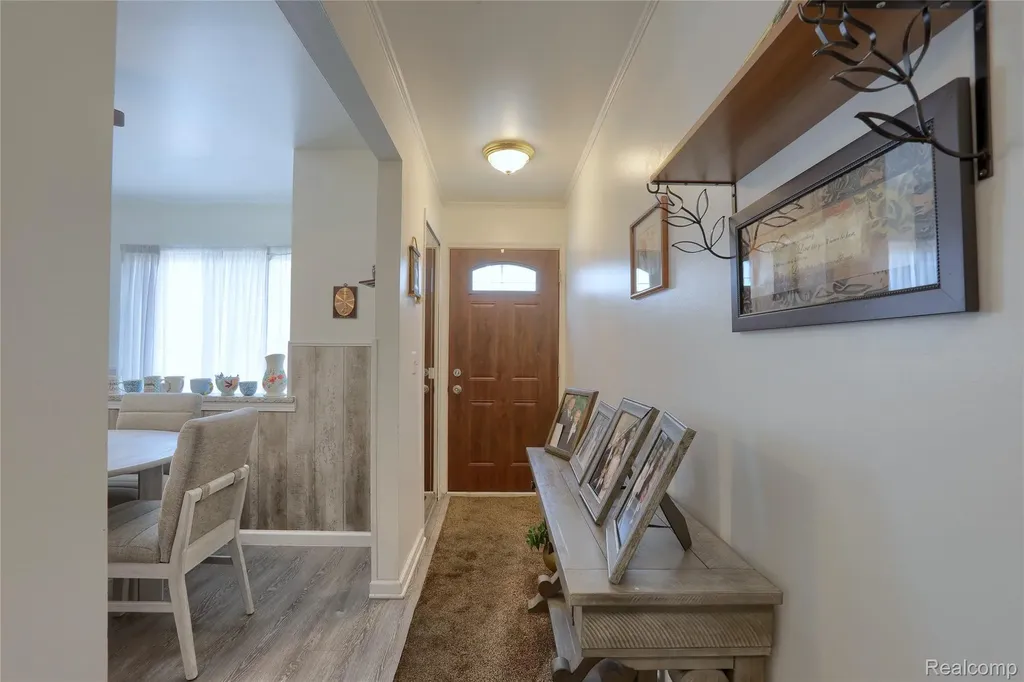 30784 Quinkert Street Roseville City MI 48066