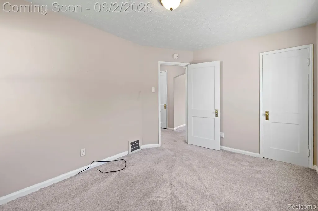 7604 Robinson Avenue Allen Park City MI 48101