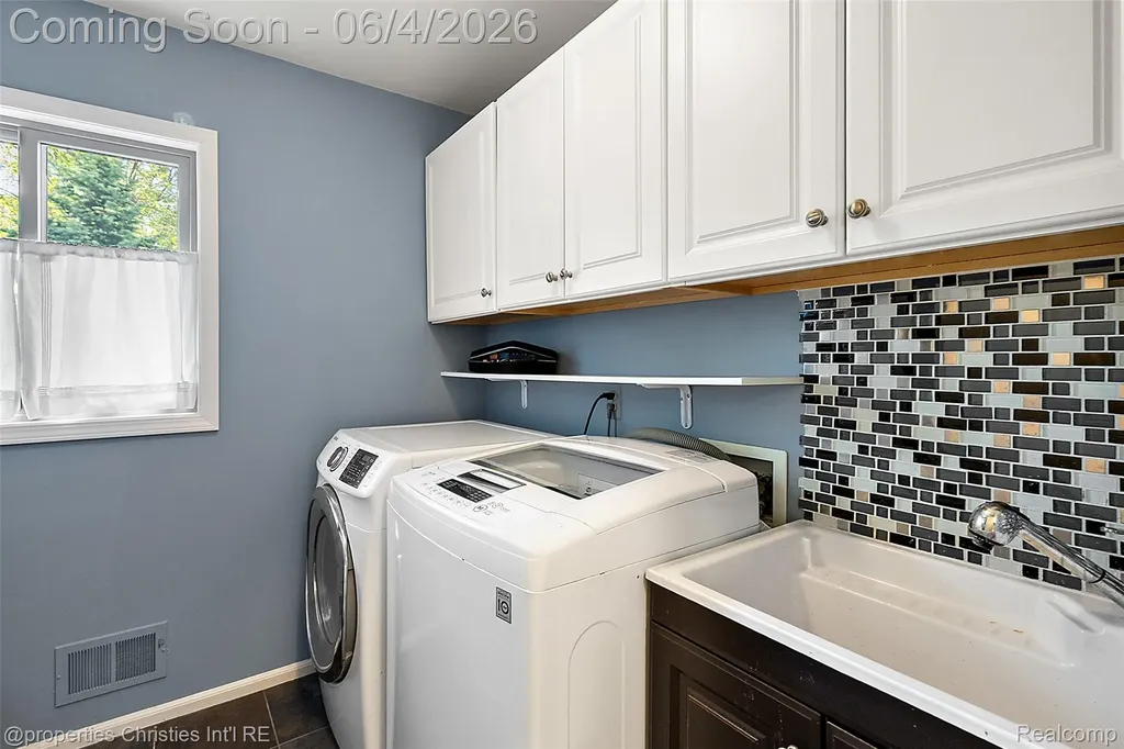 42967 Brookstone Drive Novi City MI 48377