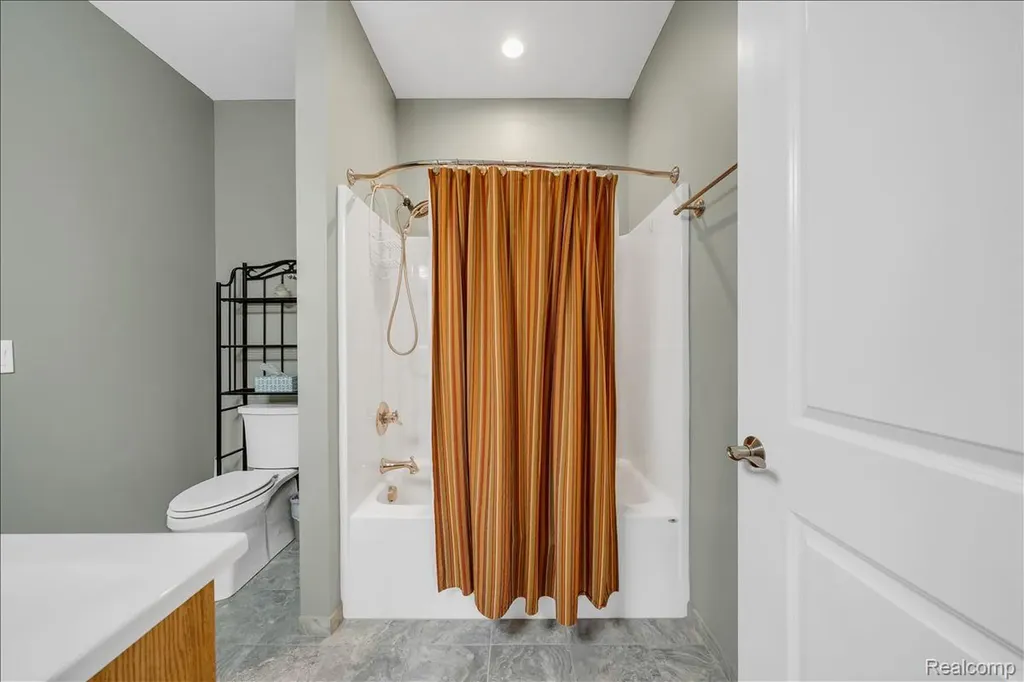 4266 Mccandlish Road Grand Blanc Charter Township MI 48439