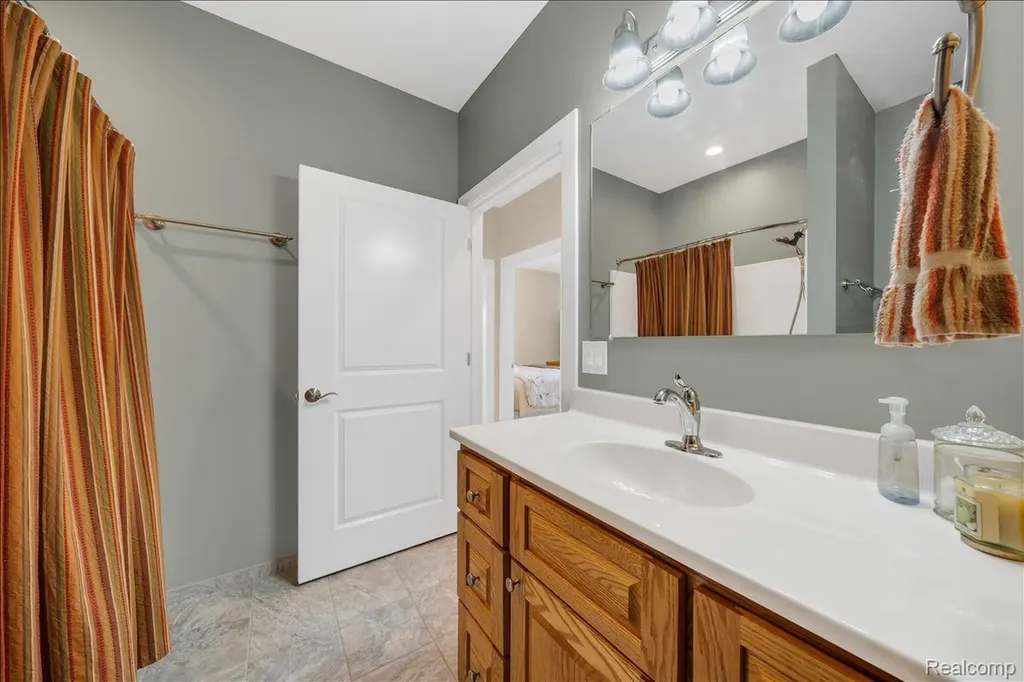4266 Mccandlish Road Grand Blanc Charter Township MI 48439
