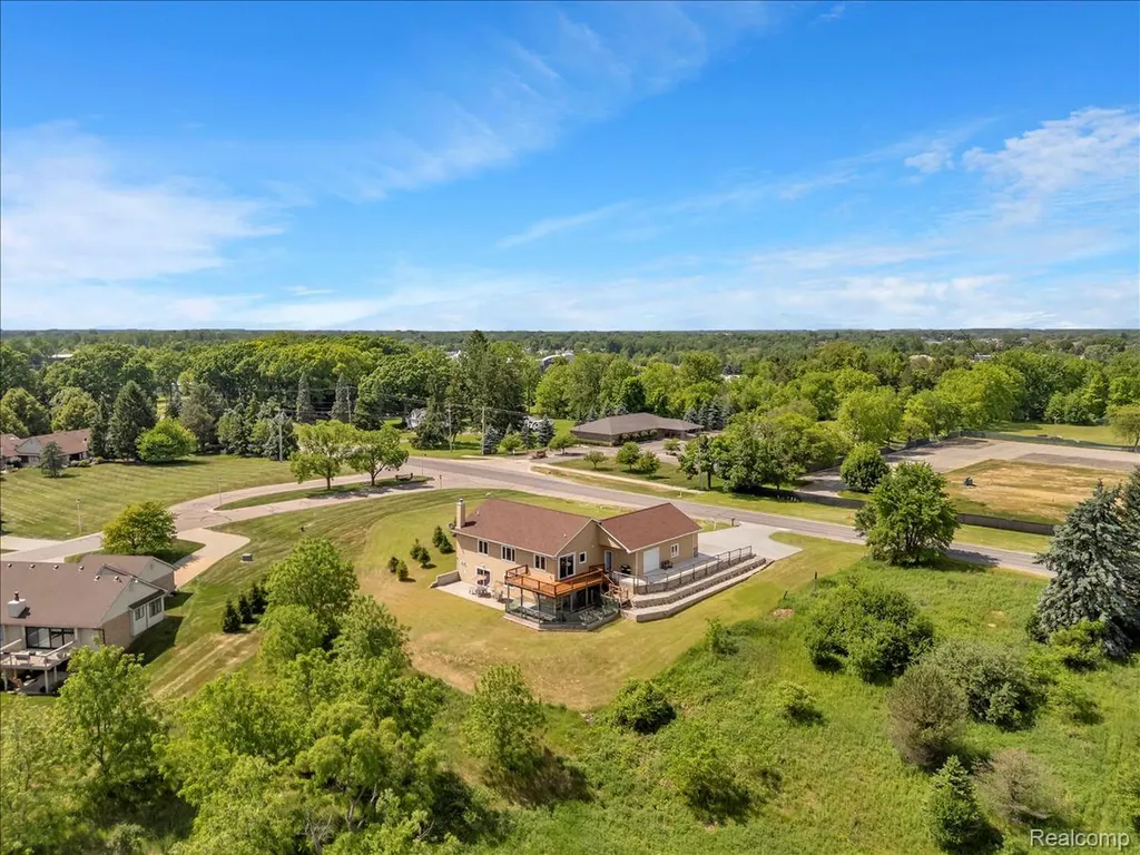 4266 Mccandlish Road Grand Blanc Charter Township MI 48439
