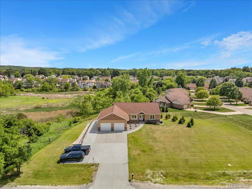 4266 Mccandlish Road Grand Blanc Charter Township MI 48439