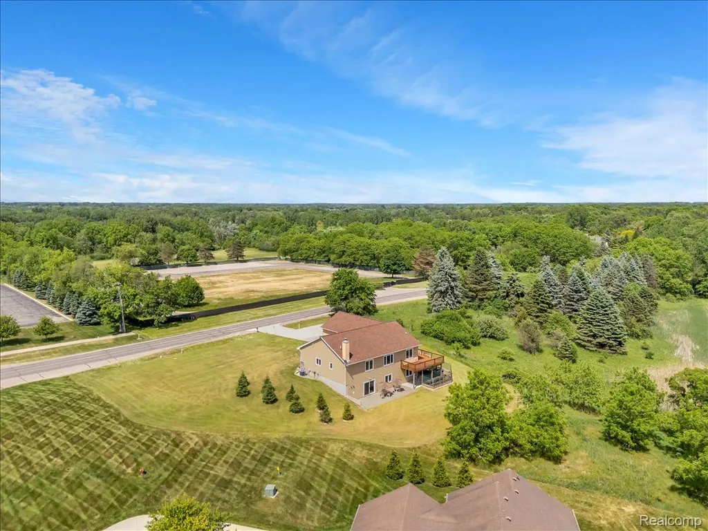 4266 Mccandlish Road Grand Blanc Charter Township MI 48439
