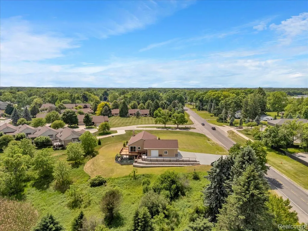 4266 Mccandlish Road Grand Blanc Charter Township MI 48439