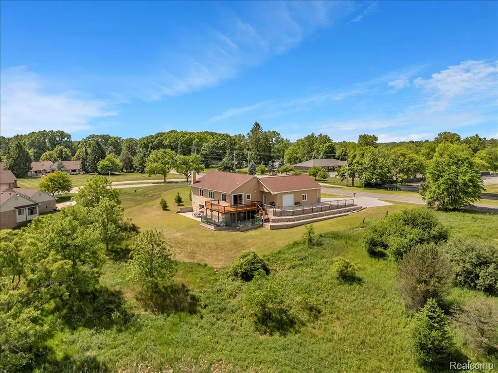 4266 Mccandlish Road Grand Blanc Charter Township MI 48439