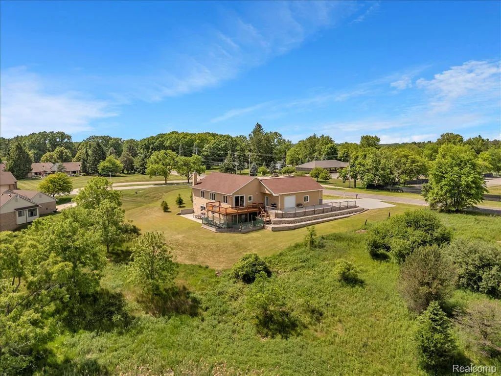4266 Mccandlish Road Grand Blanc Charter Township MI 48439