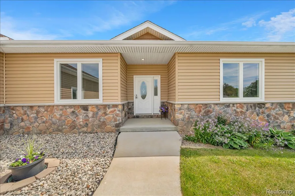 4266 Mccandlish Road Grand Blanc Charter Township MI 48439