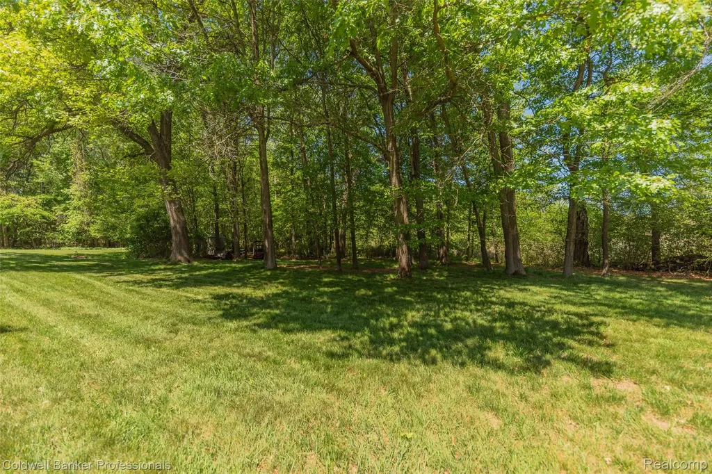 3364 Habitat Trail Hamburg Township MI 48169