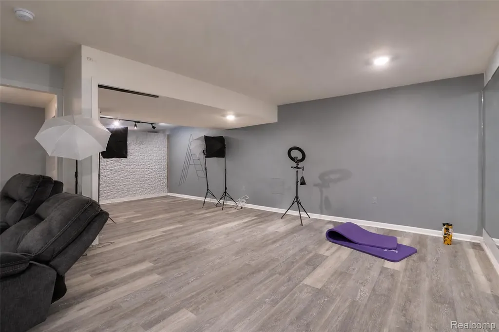 45806 Aragon Lane Canton Charter Township MI 48187