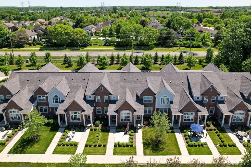 45806 Aragon Lane Canton Charter Township MI 48187