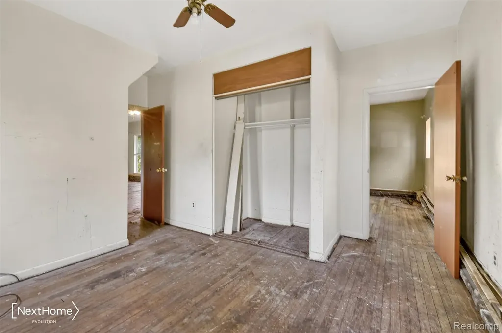 783 E Huron River Drive Van Buren Charter Township MI 48111