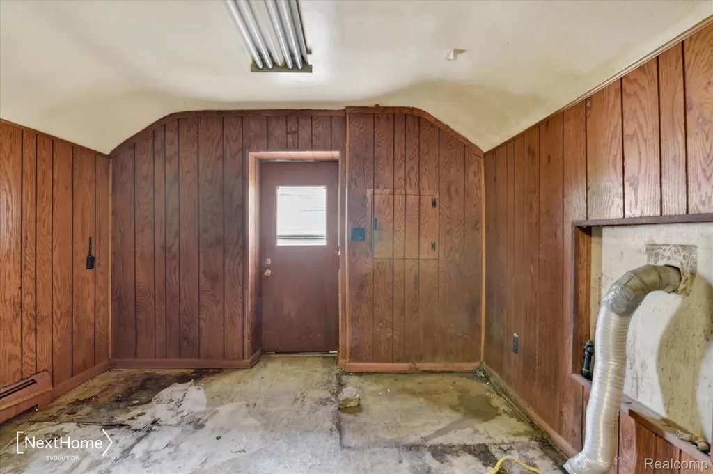 783 E Huron River Drive Van Buren Charter Township MI 48111