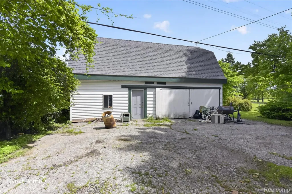 783 E Huron River Drive Van Buren Charter Township MI 48111
