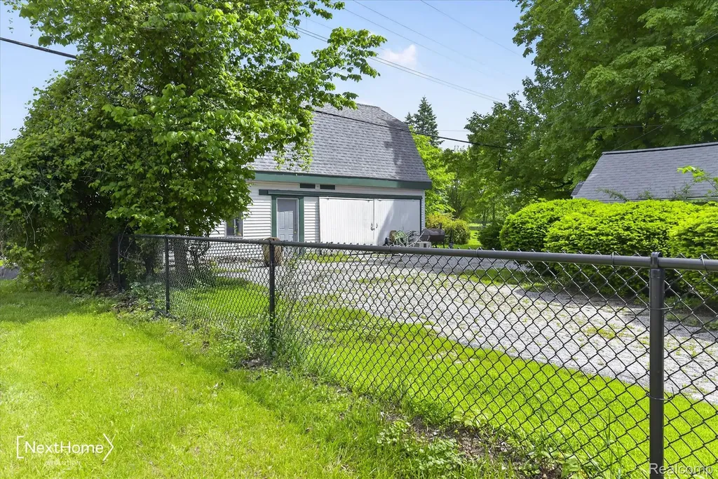 783 E Huron River Drive Van Buren Charter Township MI 48111