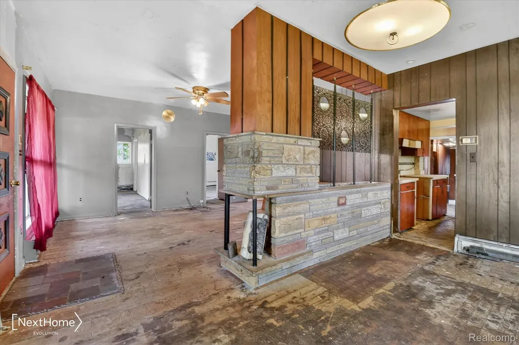 783 E Huron River Drive Van Buren Charter Township MI 48111