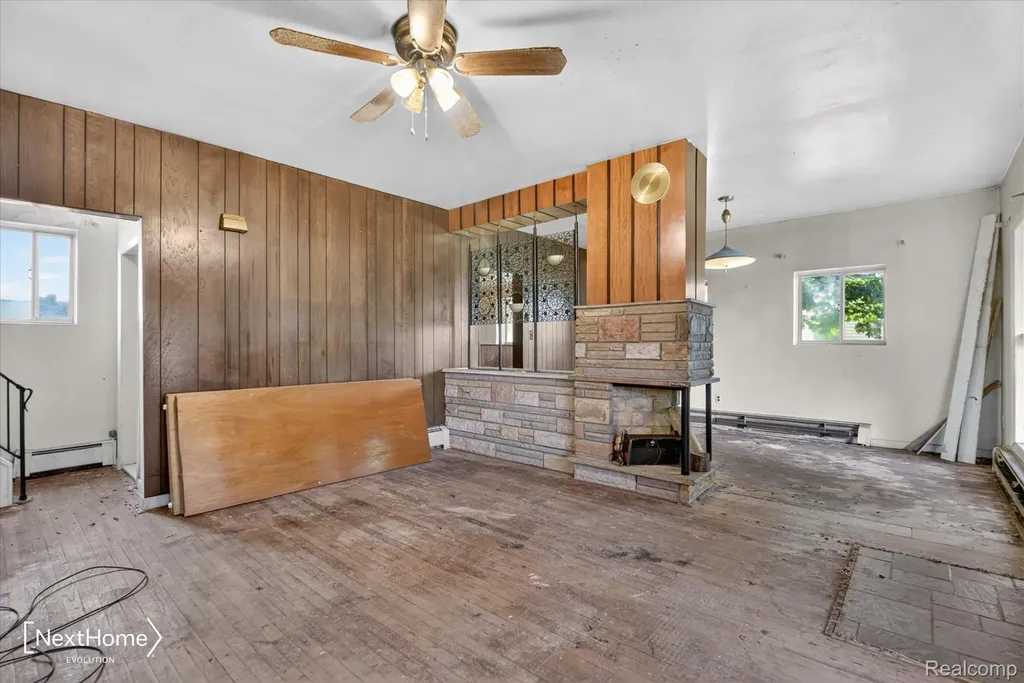 783 E Huron River Drive Van Buren Charter Township MI 48111