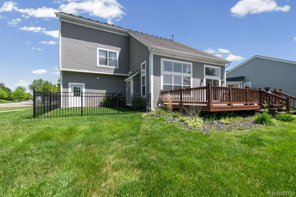 840 Cross Circle Oxford Charter Township MI 48371
