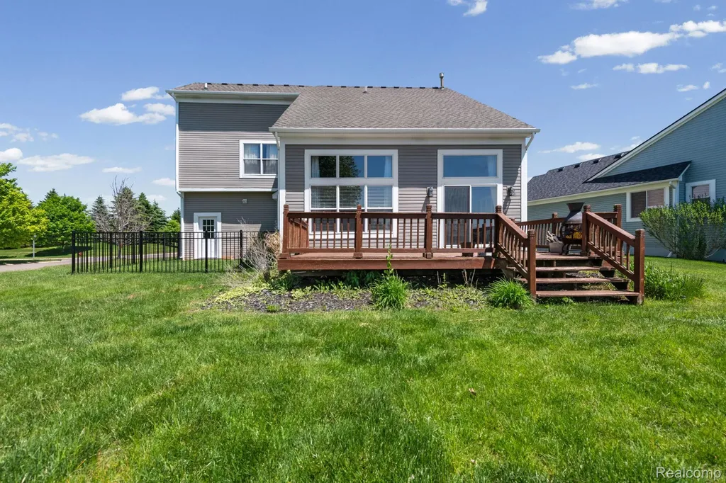 840 Cross Circle Oxford Charter Township MI 48371