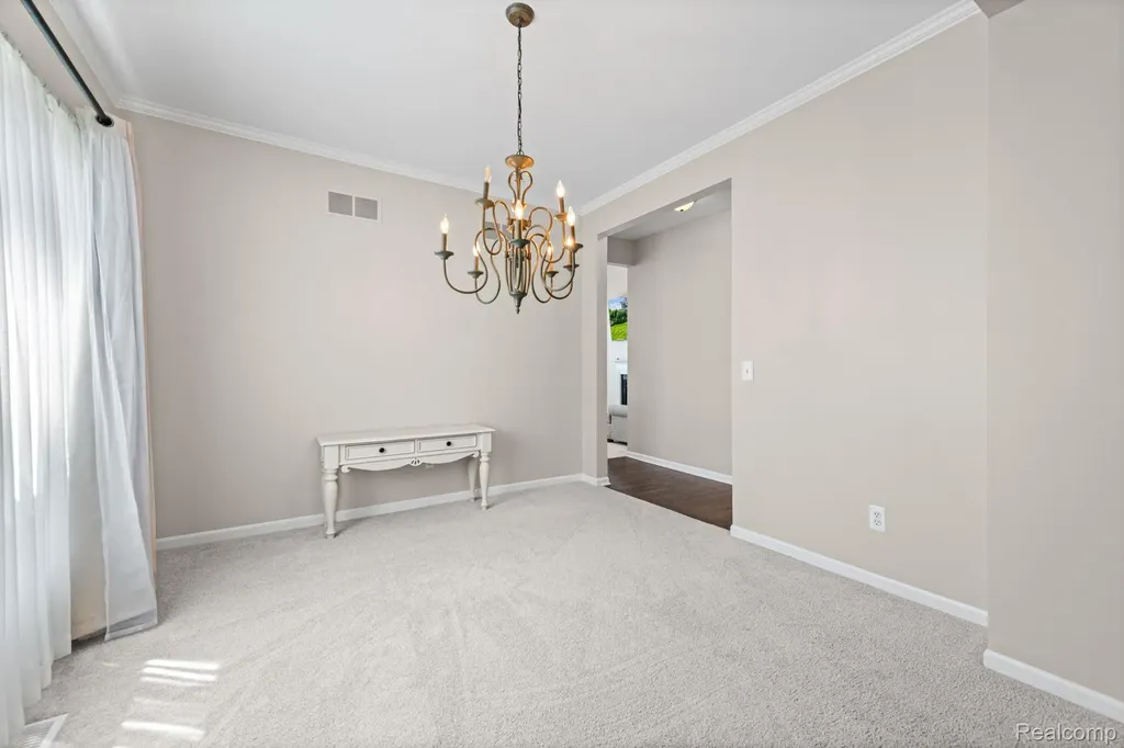 840 Cross Circle Oxford Charter Township MI 48371
