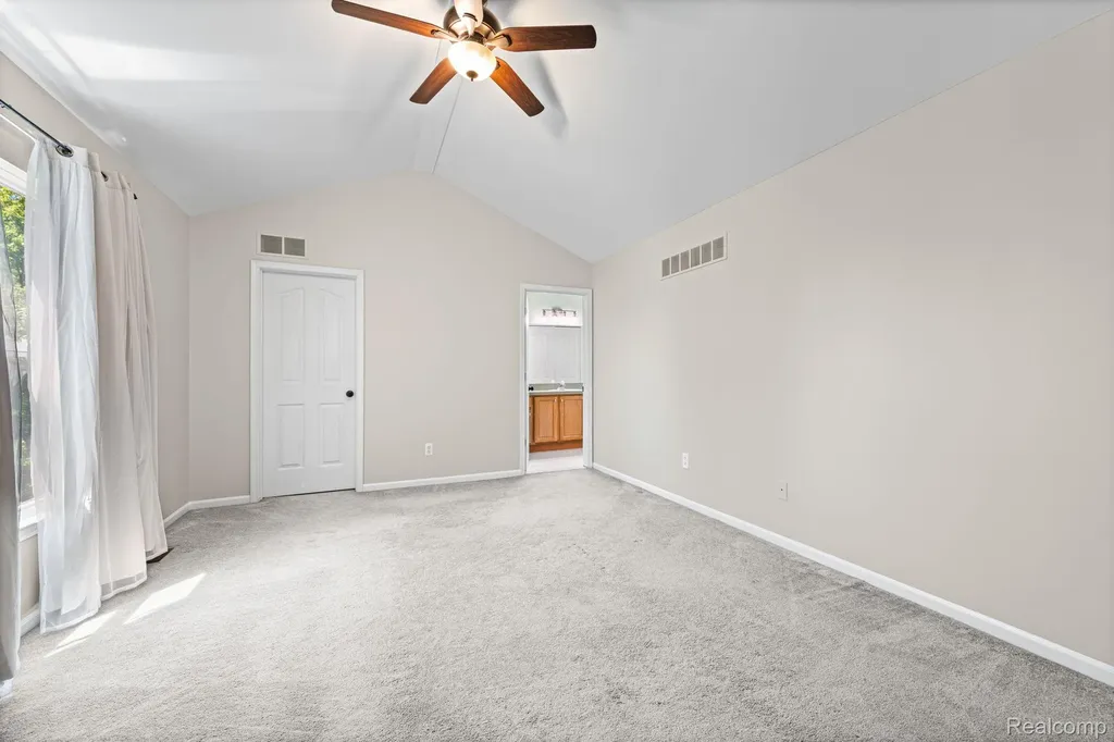 840 Cross Circle Oxford Charter Township MI 48371