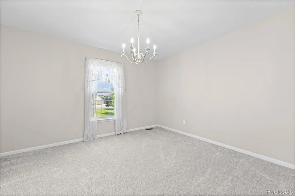 840 Cross Circle Oxford Charter Township MI 48371