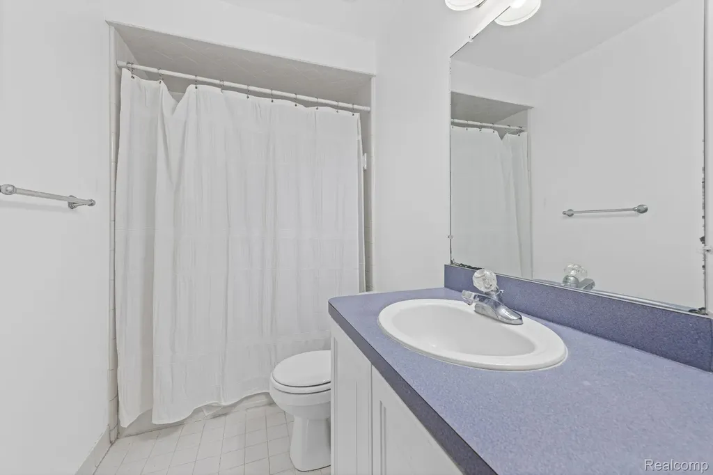 840 Cross Circle Oxford Charter Township MI 48371
